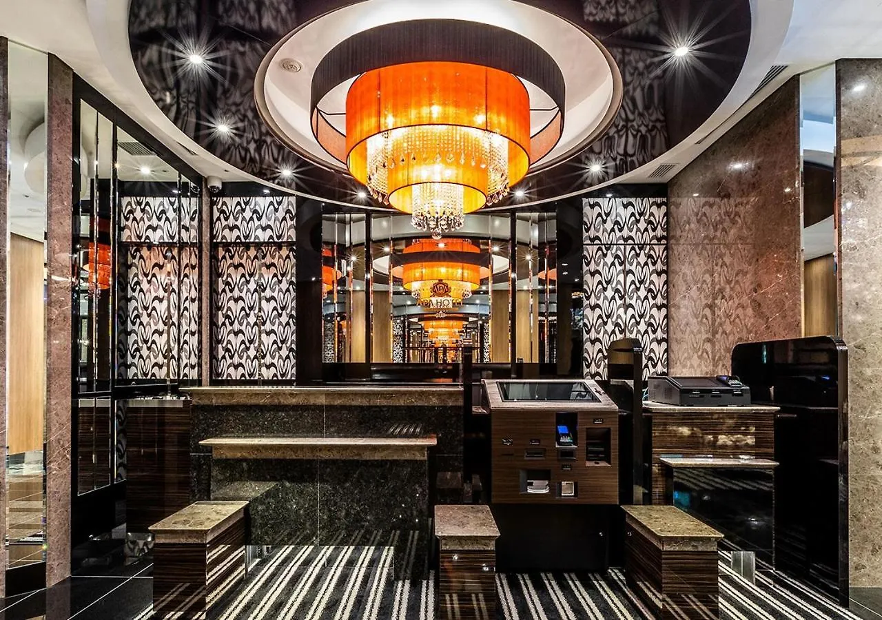 Apa Hotel Kobe Sannomiya Ekimae